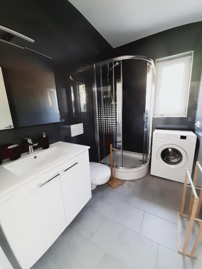 Green Bee Apartment 勒什 外观 照片